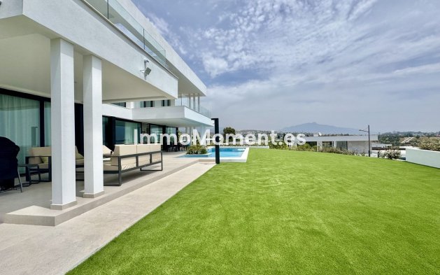 Revente - Villa - Estepona  - New Golden Mile