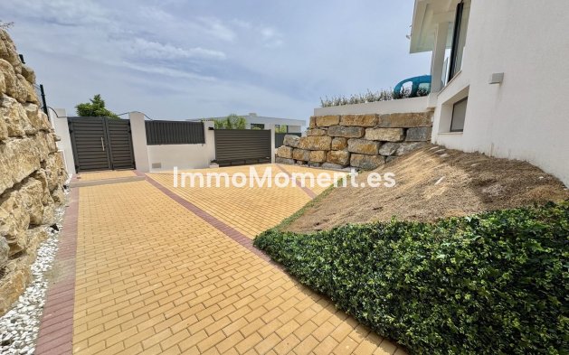 Revente - Villa - Estepona  - New Golden Mile