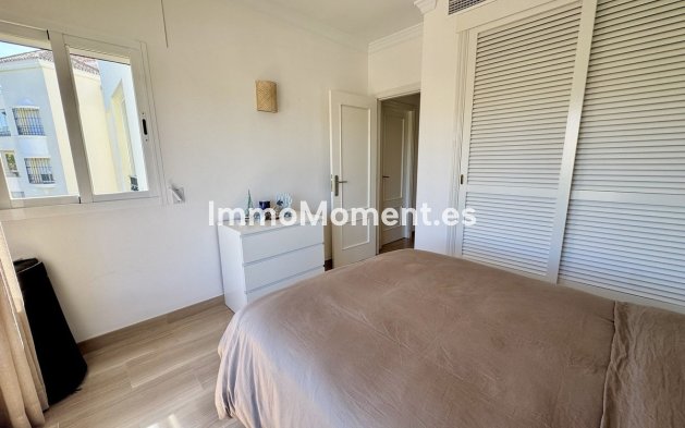 Resale - Apartment - Marbella - Elviria