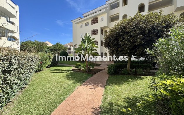 Resale - Apartment - Marbella - Elviria