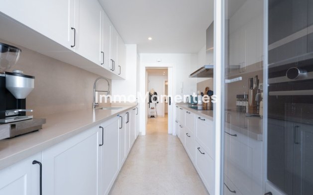 Wiederverkauf - Wohnung - Marbella - Nueva Andalucía