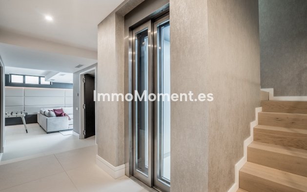 Wiederverkauf - Villa - Marbella - The Golden Mile