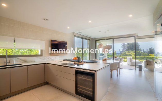 Revente - Villa - Marbella - Nueva Andalucía