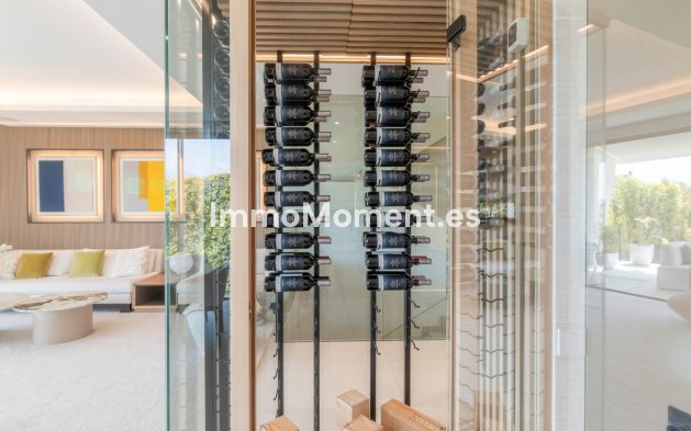 Revente - Villa - Marbella - Nueva Andalucía