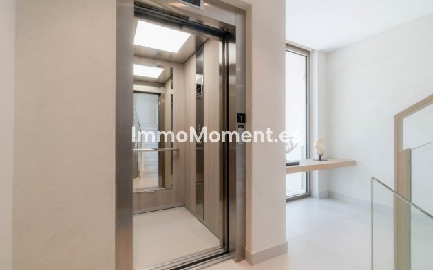 Revente - Villa - Marbella - Nueva Andalucía