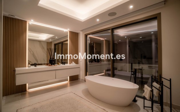 Revente - Villa - Marbella - Nueva Andalucía