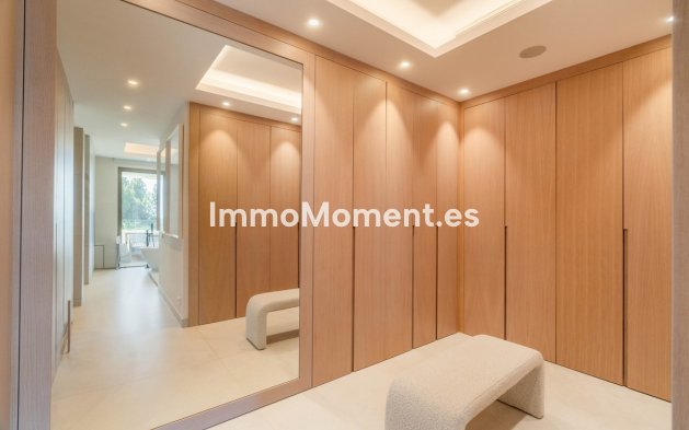 Revente - Villa - Marbella - Nueva Andalucía