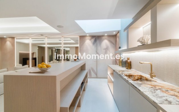 Revente - Villa - Marbella - Nueva Andalucía