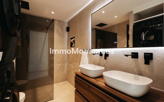 Revente - Maison mitoyenne - Estepona  - Atalaya