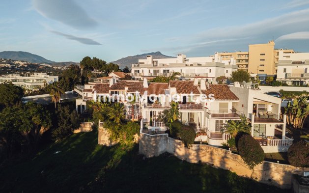 Revente - Maison mitoyenne - Estepona  - Atalaya