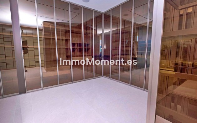 Wiederverkauf - Villa - Marbella - The Golden Mile