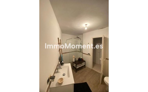 Wiederverkauf - Villa - Marbella - Nueva Andalucía