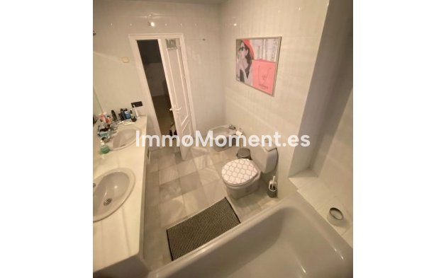 Wiederverkauf - Villa - Marbella - Nueva Andalucía