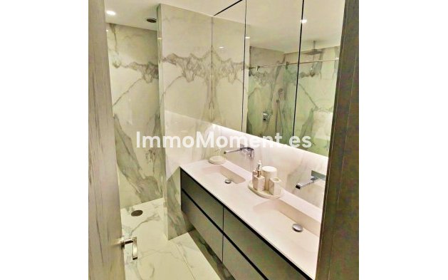 Wiederverkauf - Wohnung - Marbella - Puerto Banús