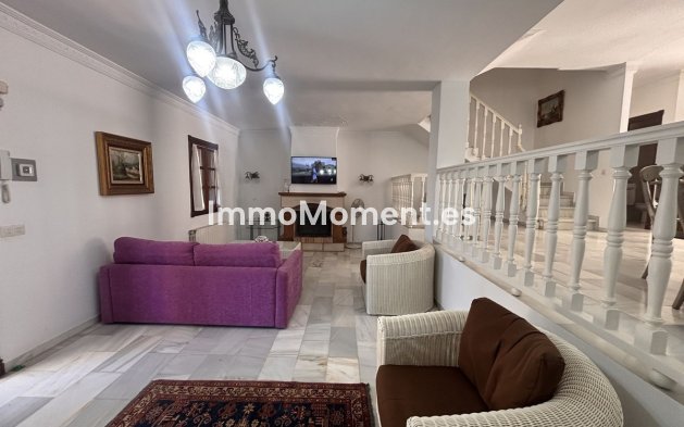 Wiederverkauf - Villa - Marbella - Nueva Andalucía