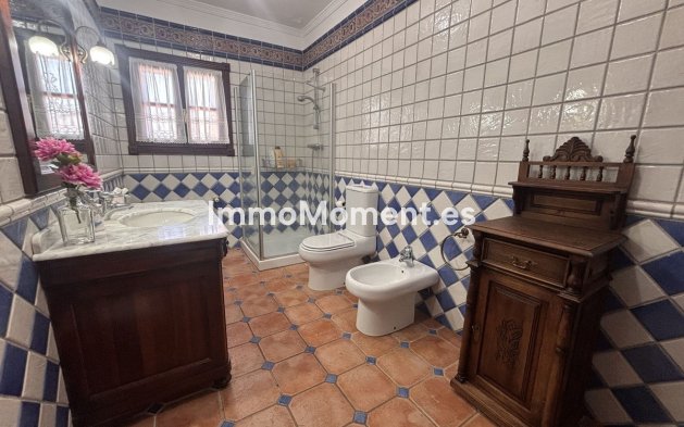 Wiederverkauf - Villa - Marbella - Nueva Andalucía