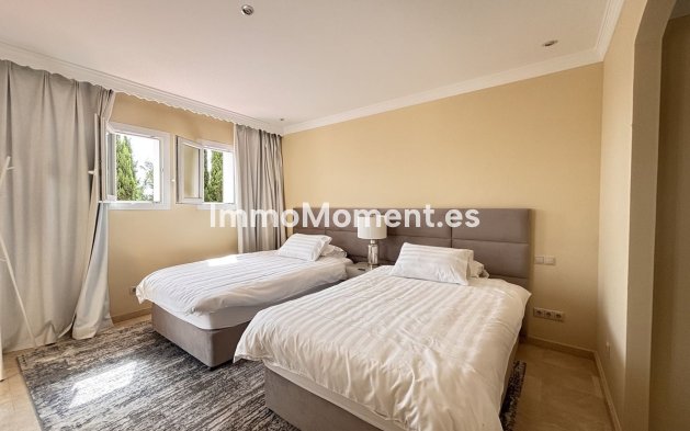 Revente - Villa - Estepona  - Selwo