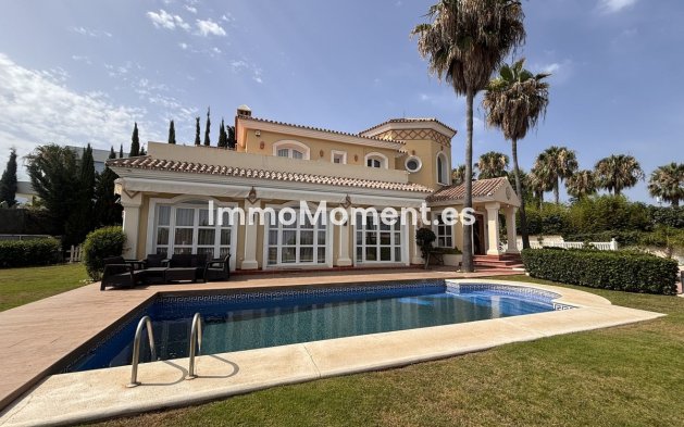 Revente - Villa - Estepona  - Selwo