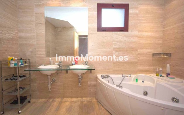 Wiederverkauf - Wohnung - Estepona  - New Golden Mile