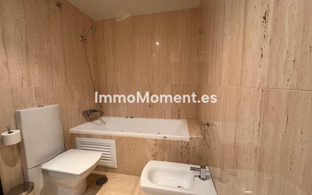 Wiederverkauf - Wohnung - Marbella - Nueva Andalucía