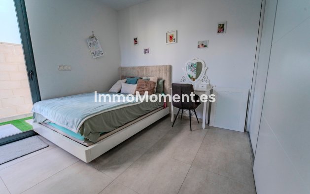 Resale - Villa - Benijofar