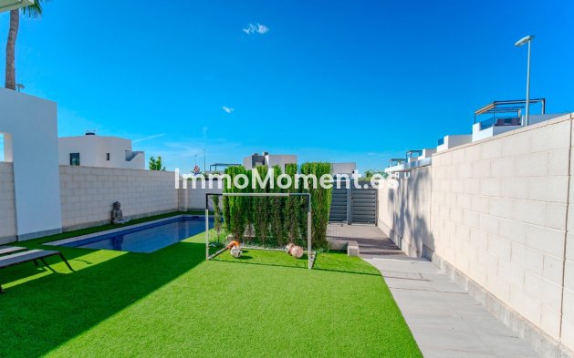 Resale - Villa - Benijofar