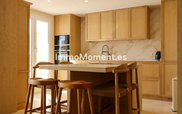 Wiederverkauf - Wohnung - Marbella - Nueva Andalucía