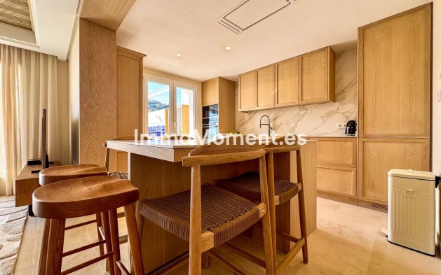 Wiederverkauf - Wohnung - Marbella - Nueva Andalucía