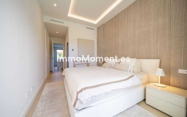 Reventa - Villa - Marbella - Marbella Centro