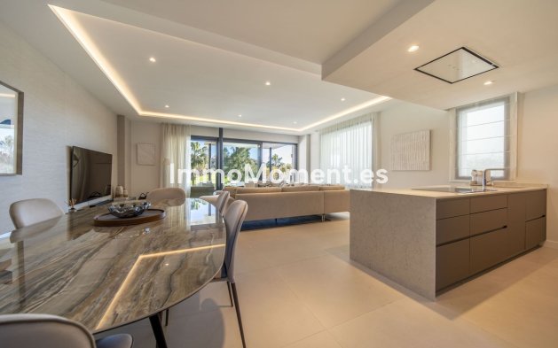 Reventa - Villa - Marbella - Marbella Centro