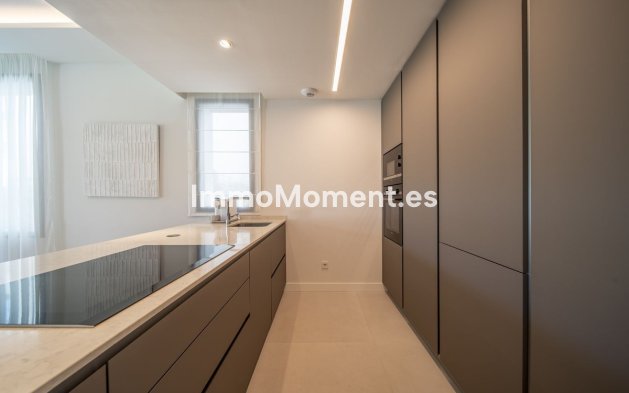 Reventa - Villa - Marbella - Marbella Centro