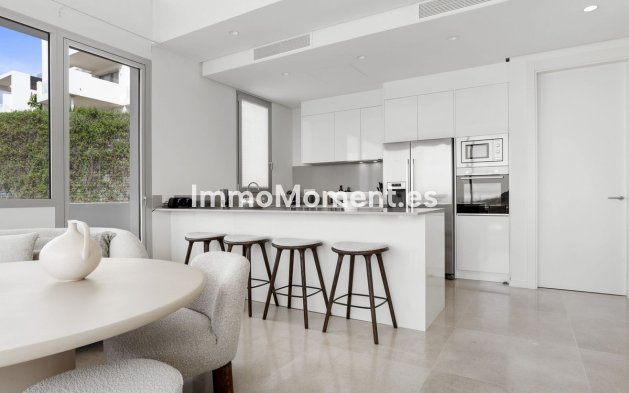 Resale - Apartment - Benahavís - Benahavís Centro