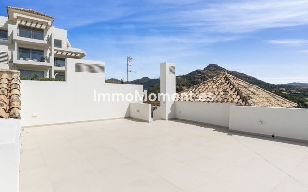 Resale - Apartment - Benahavís - Benahavís Centro