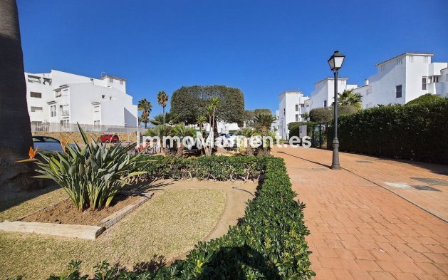 Resale - Apartment - Manilva - La Duquesa