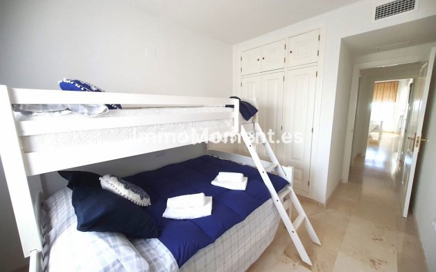 Resale - Apartment - Manilva - La Duquesa