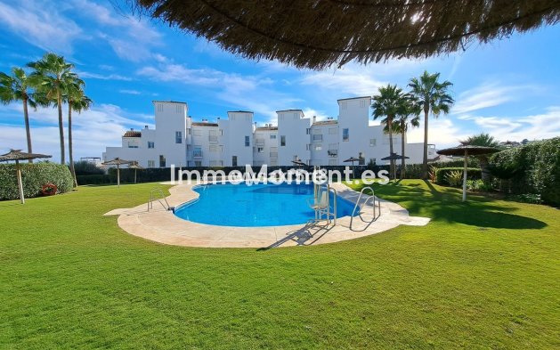 Resale - Apartment - Manilva - La Duquesa