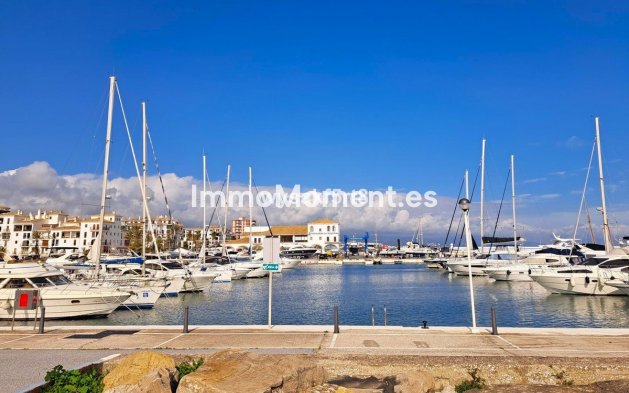 Resale - Apartment - Manilva - La Duquesa