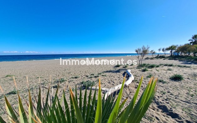 Resale - Apartment - Manilva - La Duquesa