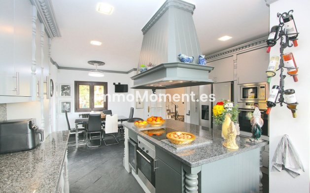 Wiederverkauf - Villa - Benalmadena - Benalmadena Costa