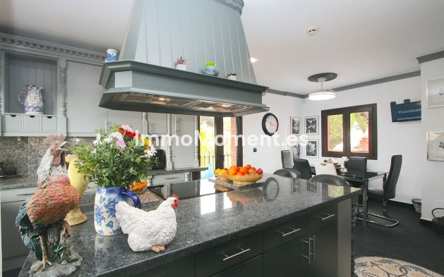 Wiederverkauf - Villa - Benalmadena - Benalmadena Costa