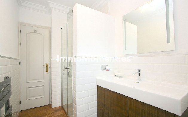 Wiederverkauf - Villa - Benalmadena - Benalmadena Costa