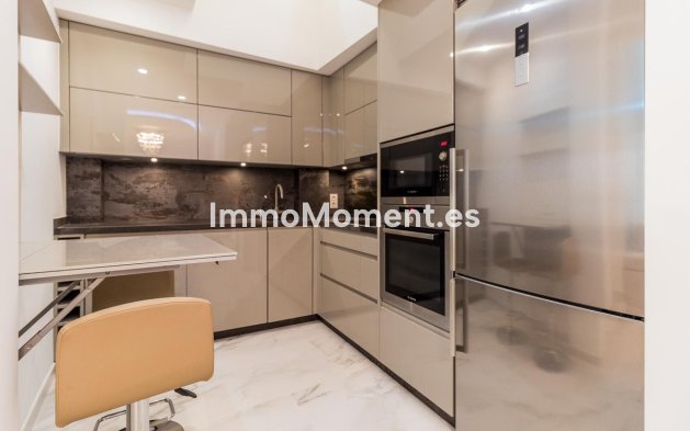 Revente - Maison mitoyenne - Estepona  - Estepona Centro