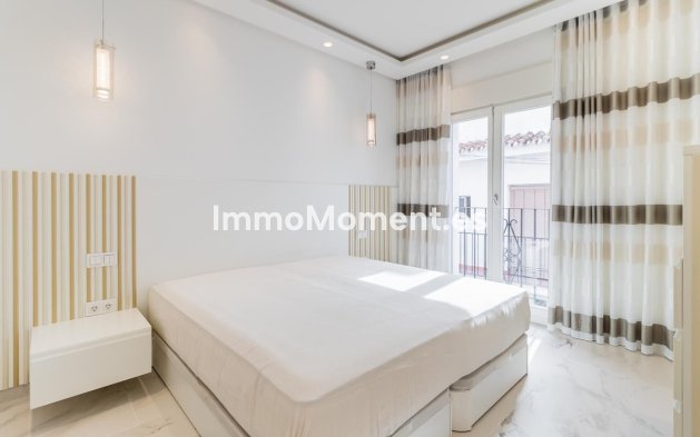 Revente - Maison mitoyenne - Estepona  - Estepona Centro