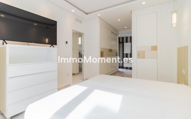 Revente - Maison mitoyenne - Estepona  - Estepona Centro