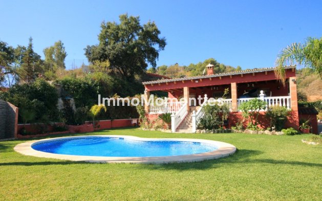 Reventa - Casa de campo - Interior  - Monda