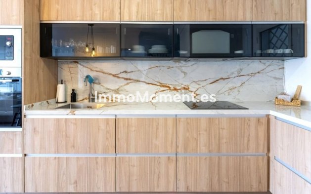 Wiederverkauf - Wohnung - Marbella - Nueva Andalucía