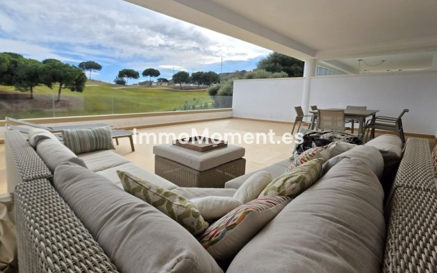 Resale - Apartment - Mijas - La Cala Golf