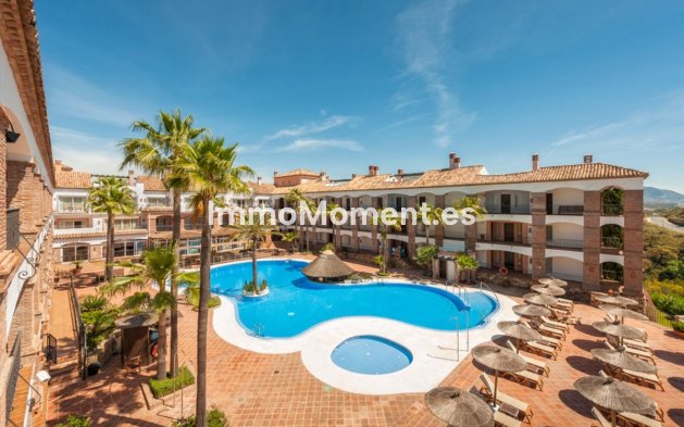 Resale - Apartment - Mijas - La Cala Golf