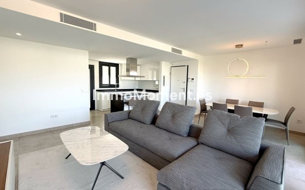 Wiederverkauf - Wohnung - Estepona  - Atalaya