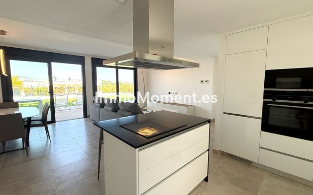 Wiederverkauf - Wohnung - Estepona  - Atalaya